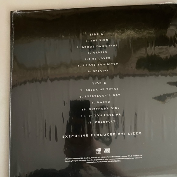 Lizzo “special” indie exclusive grape vinyl never been played shrink wrap on - Picture 2 of 5